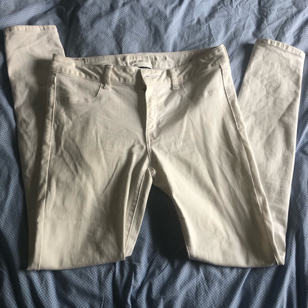 Ladies White Jegging Jeans size 10